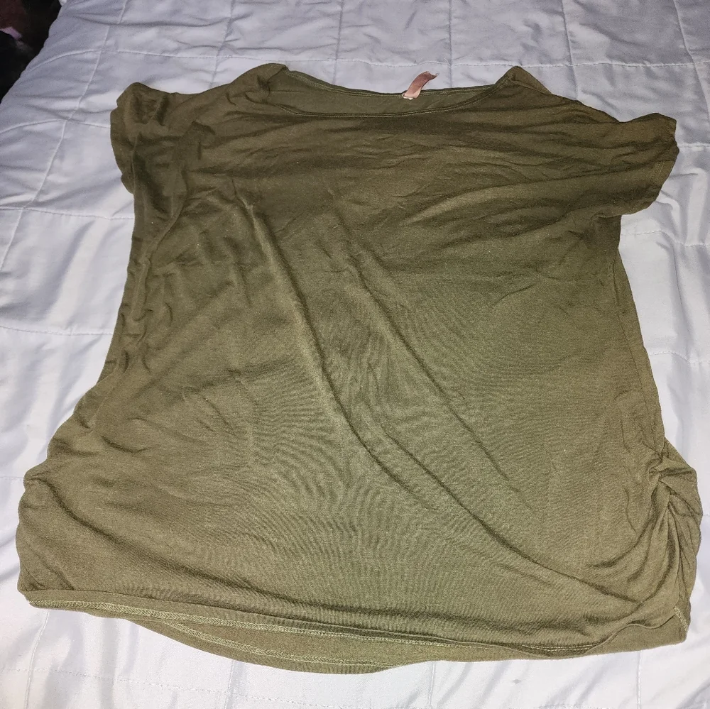 Shirt - Picture 1 of 1